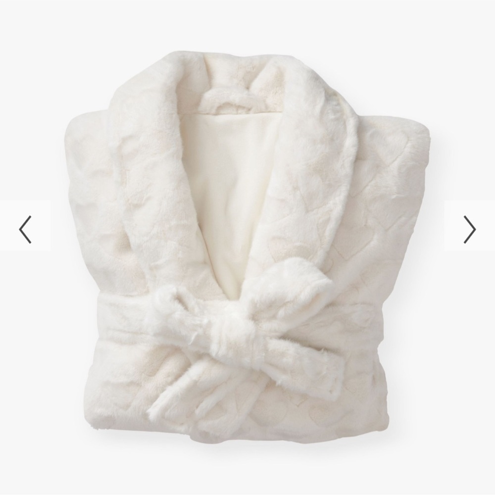 PB Teen Sweetheart Robe - Picture 3 of 10